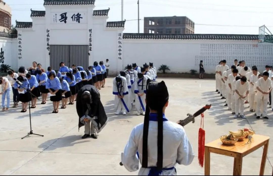 恶魔队口号_恶魔队长什么样_历史上最恶魔的足球队长